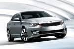 KIA Optima Gama Optima Gama Optima Turismo Bright Silver Metallic Exterior Frontal-Lateral 4 puertas
