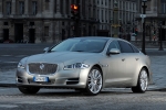 Jaguar XJ Gama XJ Gama XJ Turismo Vapour Grey Exterior Frontal-Lateral 4 puertas