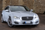 Jaguar XJ Gama XJ Gama XJ Turismo Liquid Silver Exterior Lateral-Frontal 4 puertas