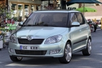 Skoda Fabia 1.2 TSI 105 CV Gama Fabia Turismo Azul Agua Metalizado Exterior Frontal-Lateral 5 puertas