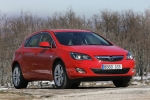 Opel Astra 1.7 CDTI 125 CV  Sport Turismo Rojo Pasi&oacute;n Exterior Lateral-Frontal 5 puertas