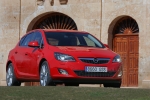 Opel Astra 1.7 CDTI 125 CV  Sport Turismo Rojo Pasi&oacute;n Exterior Lateral-Frontal 5 puertas