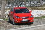 Opel Astra 1.7 CDTI 125 CV  Sport Turismo Rojo Pasi&oacute;n Exterior Lateral-Frontal 5 puertas