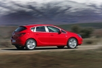 Opel Astra 1.7 CDTI 125 CV  Sport Turismo Rojo Pasi&oacute;n Exterior Lateral 5 puertas