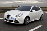 Alfa Romeo Giulietta 2.0 JTDm 170 CV Distinctive Turismo Blanco Biancospino Exterior Frontal-Lateral 5 puertas