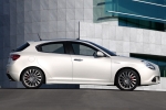 Alfa Romeo Giulietta 2.0 JTDm 170 CV Distinctive Turismo Blanco Biancospino Exterior Lateral 5 puertas