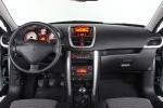 Peugeot 207 SW 1.6 HDi 90 CV FAP Sport Turismo familiar Interior Salpicadero 5 puertas