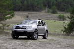 Dacia Duster dCi 110 CV 4x4 Laureate Todo terreno Gris Platino Exterior Frontal-Lateral 5 puertas