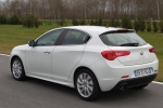 Alfa Romeo Giulietta 1.4 Turbo MultiAir 170 CV Distinctive (Pack Sport) Turismo Blanco Biancospino Exterior Lateral-Posterior 5 puertas