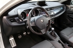 Alfa Romeo Giulietta 1.7 TBi 235 CV Quadrifoglio Verde Turismo Interior Salpicadero 5 puertas