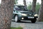Renault M&eacute;gane Classic 1.9 dCi 102 CV Gama Megane Turismo Exterior Lateral-Frontal 5 puertas