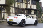 Lotus Elise Gama Elise Gama Elise Descapotable Ice White Exterior Frontal-Lateral 2 puertas