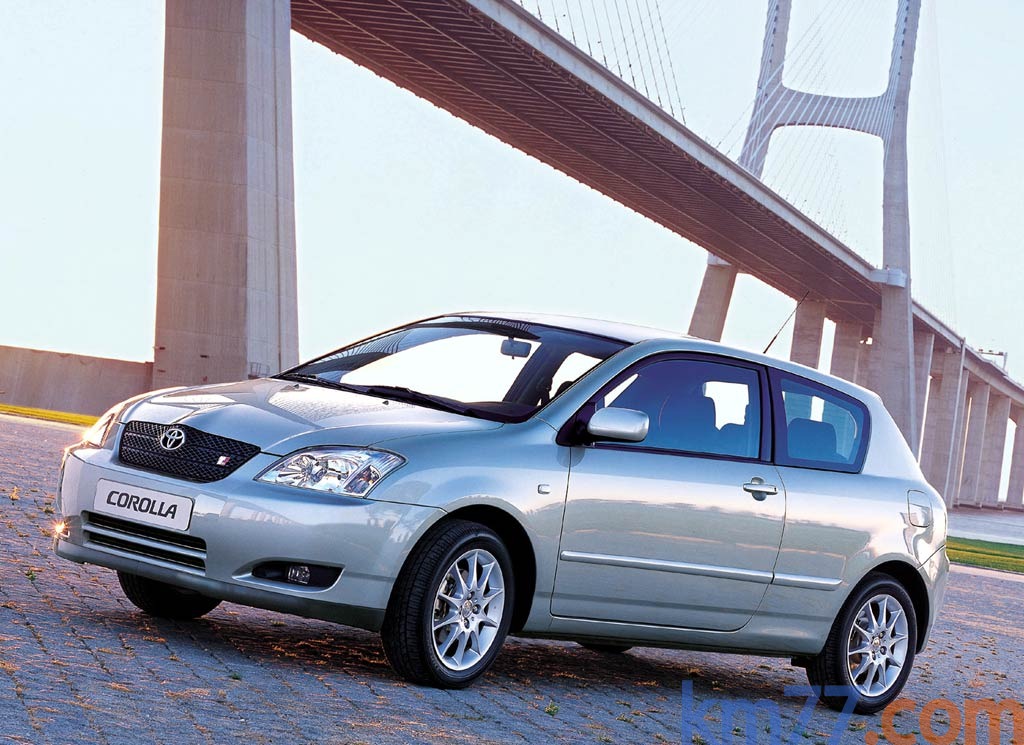 Toyota Corolla Gama Corolla Gama Corolla Turismo Exterior Frontal-Lateral 5 puertas