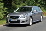 Subaru Legacy Station Wagon 2.0R 150 CV Gama Legacy Turismo familiar Exterior Frontal-Lateral 5 puertas