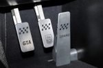 GTA Spano 8.3 V10 820 CV Gama Spano Coup&eacute; Interior Pedales 3 puertas