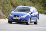 SEAT Ibiza ST 1.6 TDI CR 105 CV DPF Sport Turismo familiar Azul Speed Exterior Frontal-Lateral 5 puertas