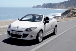 Renault M&eacute;gane Coup&eacute;-Cabrio Tce 131 CV Gama M&eacute;gane Coup&eacute;-Cabriolet Descapotable Blanco Nacarado Exterior Frontal-Lateral 2 puertas