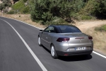 Renault M&eacute;gane Gama M&eacute;gane Coup&eacute;-Cabrio Gama M&eacute;gane Coup&eacute;-Cabriolet Descapotable Gris Casiopea Exterior Lateral-Frontal 2 puertas