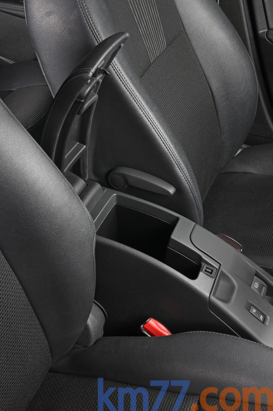 Renault M&eacute;gane Sport Tourer dCi 130 Dynamique Turismo familiar Interior Reposabrazos 5 puertas