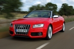 Audi A5 S5 3.0 TFSI 333 CV quattro S tronic S5 Descapotable Rojo Misano Efecto Perla Exterior Frontal-Lateral 2 puertas