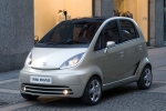 TATA Nano Gama Nano Gama Nano Turismo Champagne Gold Exterior Frontal-Lateral 3 puertas
