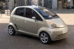 TATA Nano Gama Nano Gama Nano Turismo Champagne Gold Exterior Frontal-Lateral 3 puertas