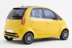 TATA Nano Gama Nano Gama Nano Turismo Sunshine Yellow Exterior Posterior-Lateral 3 puertas