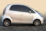 TATA Nano Nano EV Nano EV Turismo Mica Grey Exterior Lateral 3 puertas