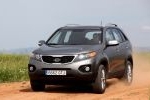 KIA Sorento 2.2 CRDi 4x4 Aut. Emotion Todo terreno Titanium Silver Metallic Exterior Frontal-Lateral 5 puertas