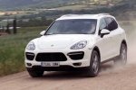 Porsche Cayenne Cayenne Turbo 500 CV Cayenne Turbo 500 CV Todo terreno Blanco Arena Exterior Frontal-Lateral 5 puertas