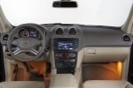 Mercedes-Benz Clase M ML 300 CDI BlueEFFICIENCY  Gama Clase M Todo terreno Interior Salpicadero 5 puertas