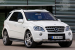 Mercedes-Benz Clase M ML 63 AMG (2010) AMG Todo terreno Blanco Diamante Metalizado Exterior Frontal-Lateral 5 puertas