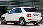 Mercedes-Benz Clase M ML 63 AMG (2010) AMG Todo terreno Blanco Diamante Metalizado Exterior Posterior-Lateral 5 puertas