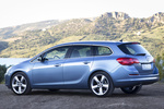 Opel Astra Sports Tourer 1.6 Turbo 180 CV Cosmo Turismo familiar Azul Aire Exterior Lateral-Posterior 5 puertas
