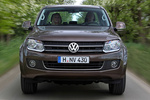 Volkswagen Amarok Gama Amarok Gama Amarok Pick up Marr&oacute;n Mendoza Met&aacute;lico Exterior Frontal 4 puertas