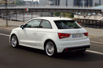 Audi A1 1.6 TDI 105 CV S line Turismo Blanco Amalfi Exterior Posterior-Lateral 3 puertas