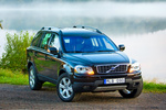 Volvo XC90 3.2 AWD 238 CV Summum Todo terreno Negro S&oacute;lido Exterior Frontal-Lateral 5 puertas