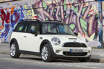 MINI MINI Clubman MINI Clubman Cooper S MINI Clubman Cooper S Turismo Pepper White Exterior Lateral-Frontal 4 puertas