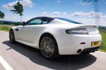 Aston Martin Vantage V8 426 CV N420 N420 Coup&eacute; Stratus White Exterior Lateral-Posterior 3 puertas