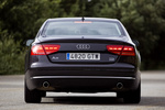 Audi A8 4.2 TDI quattro tiptronic 351 CV Gama A8 Turismo Negro phantom efecto perla Exterior Posterior 4 puertas