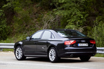 Audi A8 4.2 TDI quattro tiptronic 351 CV Gama A8 Turismo Negro phantom efecto perla Exterior Lateral-Posterior 4 puertas