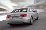 Audi A8 L 3.0 TFSI quattro 290 CV Gama A8 L Turismo Plata Hielo Metalizado Exterior Posterior 4 puertas