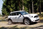 MINI MINI Countryman Countryman Cooper S ALL4 (184 CV) Countryman Cooper S ALL4 Todo terreno Light White Exterior Lateral-Frontal 5 puertas