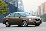 SEAT Exeo 2.0 TSI 211 CV Sport Turismo Boal Exterior Lateral-Frontal 4 puertas