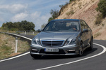 Mercedes-Benz Clase E E 63 AMG 525 CV E 63 AMG 525 CV Turismo Gris Tenorita Metalizado Exterior Frontal-Lateral 4 puertas