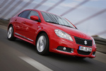 Suzuki Kizashi 2.4 178 CV Sport Turismo Exterior Lateral-Frontal 4 puertas