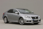 Suzuki Kizashi 2.4 178 CV Sport Turismo Exterior Frontal-Lateral 4 puertas