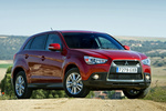 Mitsubishi ASX 200 DI-D ClearTec 150 CV (2010) Gama ASX (2010) Todo terreno Orient Red Exterior Frontal-Lateral 5 puertas