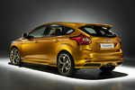 Ford Focus ST ST Turismo Tangerine Scream Exterior Posterior-Lateral 5 puertas