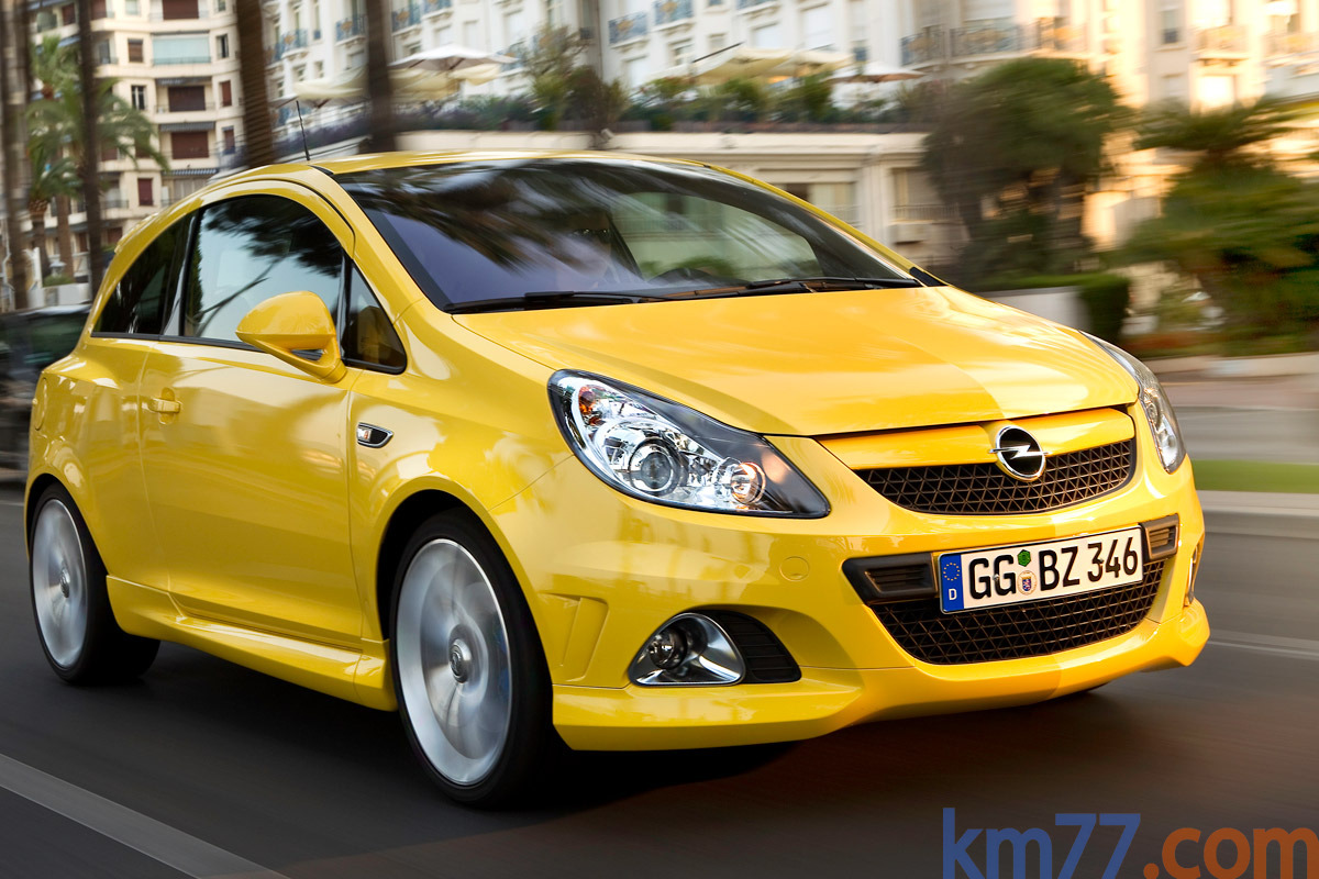 Opel Corsa OPC 1.6 Turbo 192 CV OPC 2010 Turismo Amarillo Tropical Standard Exterior Frontal-Lateral 3 puertas